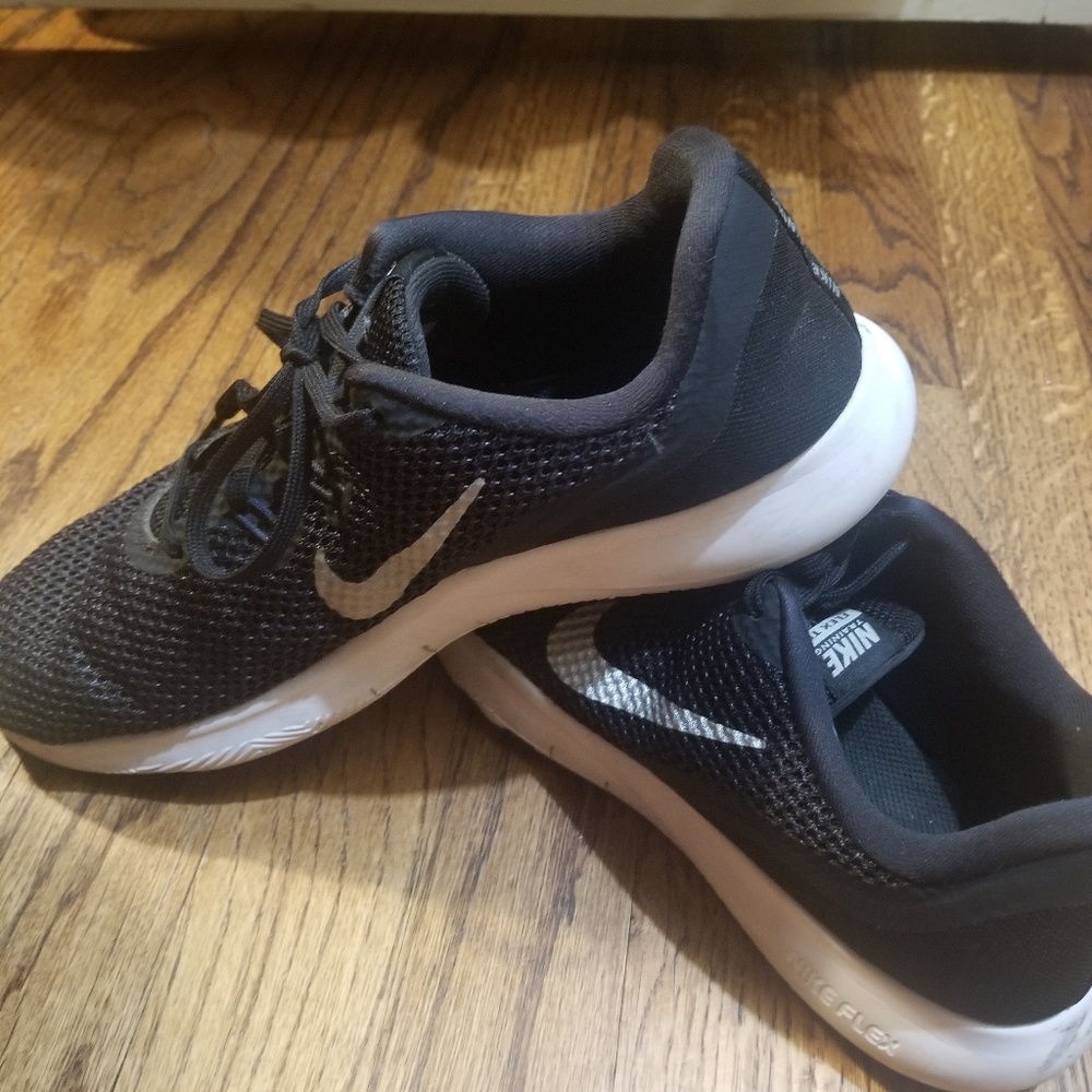 Nike sz 8W black